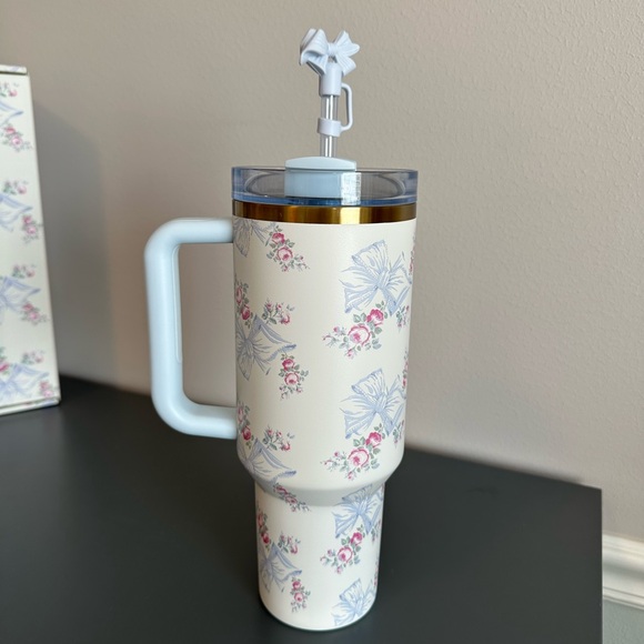 Stanley x LoveShackFancy Tumbler 40oz Rosa Beaux Blue Authentic - Picture 3 of 12